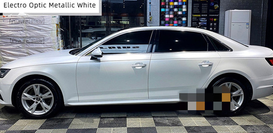 Audi Elektro Optik Metalik Beyaz Araba Sarma Filmi Hava Tahliyesi Kaydırılabilir