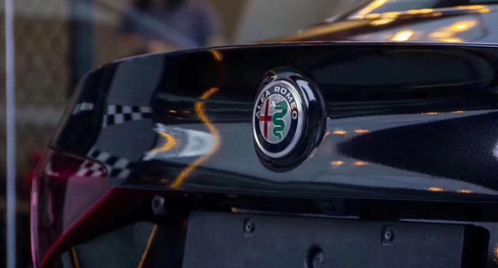Kaydırılabilir Piyano Siyahı Vinil Wrap 60µM Ultra Parlak Araba Sarma Filmi Rulosu