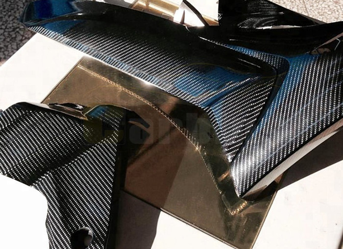 İç Dış Siyah 6D Karbon Fiber Araba Vinil Wrap Rulo Hava Tahliyesi